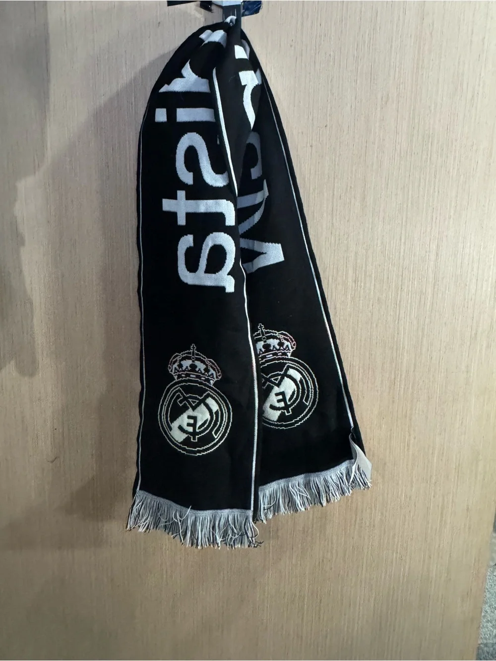 Real Madrid Men's Gray Logo Scarf